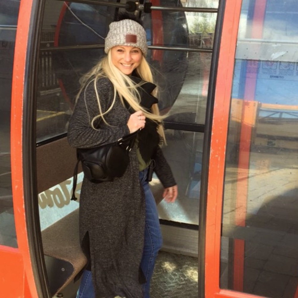 Meet your Posher, Lacey